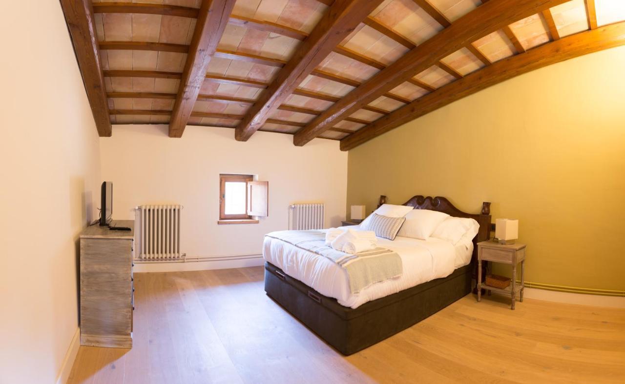 Casa Rural Masia Les Apieres El Pla de Manlleu Zewnętrze zdjęcie